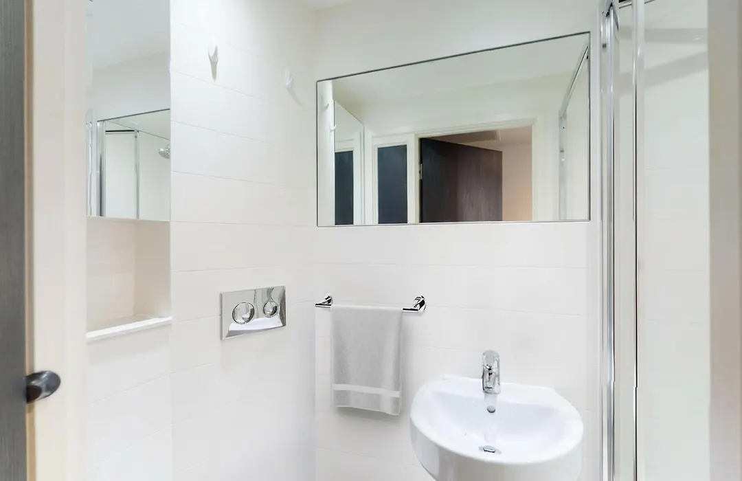 Chapter Ealing: Studio Apartments with Tube Station Access-1