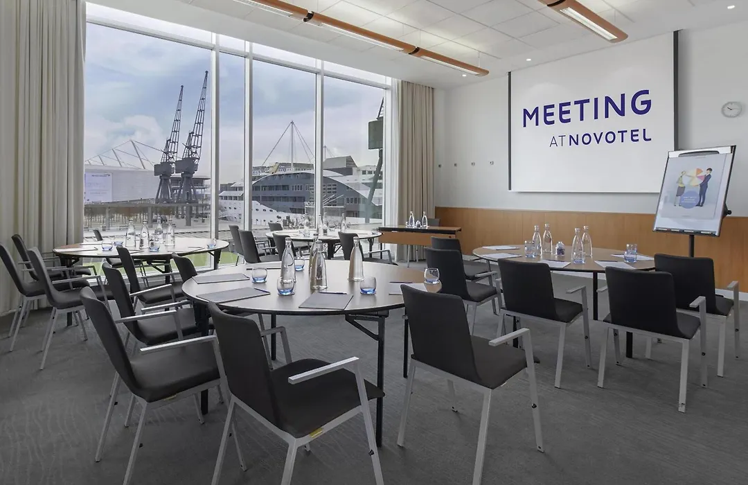 Novotel London Excel-1
