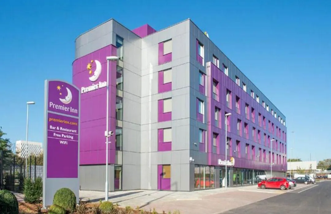 Premier Inn London Edmonton-1