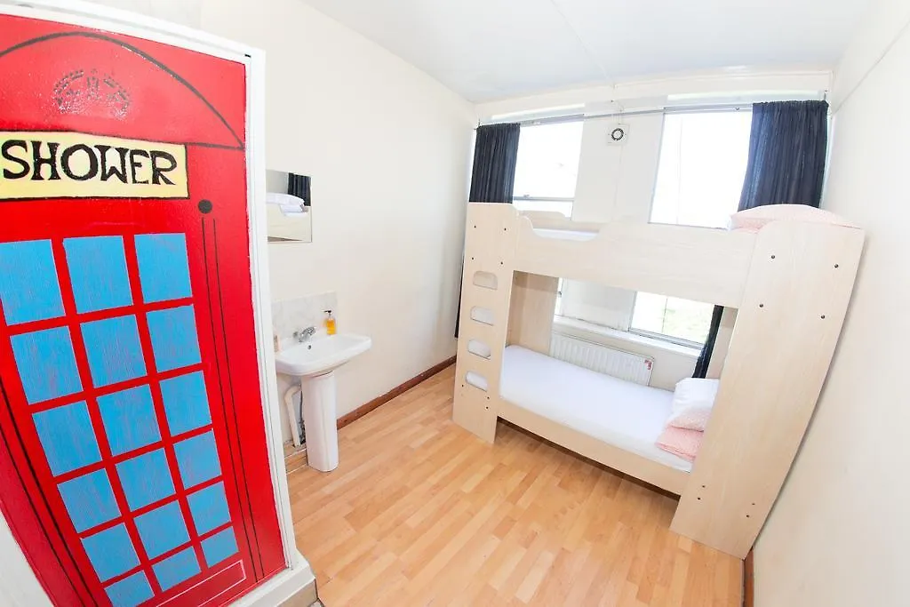 Kensal Green Backpackers-1