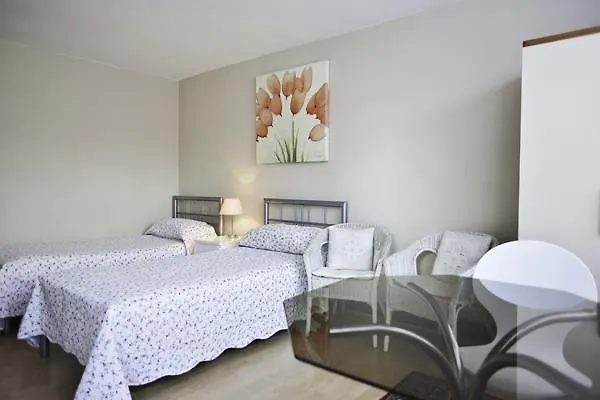 202 Apartments-1