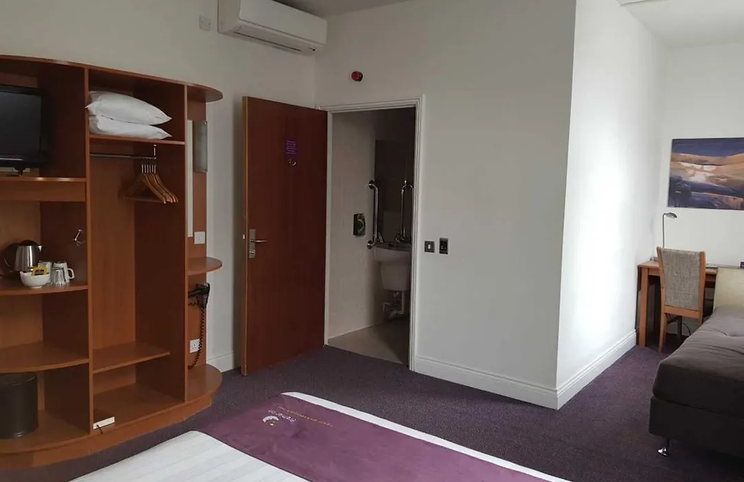 Premier Inn London Hammersmith-1
