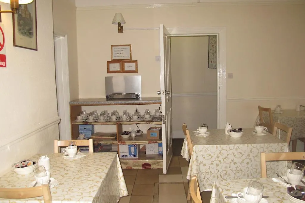 Chiswick Court Hotel - B&B-1