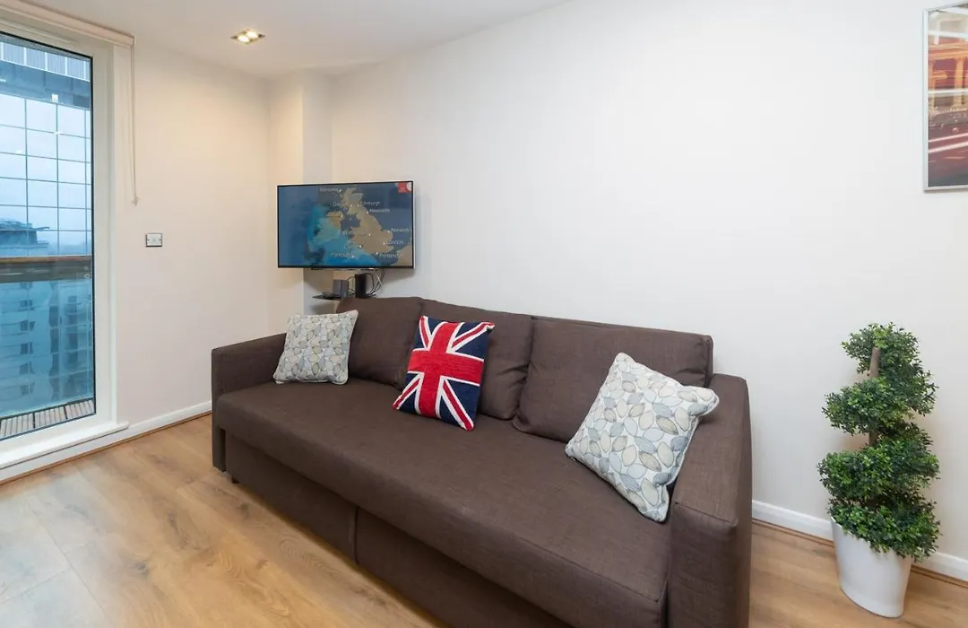 Royal Crossharbour Apartment-1