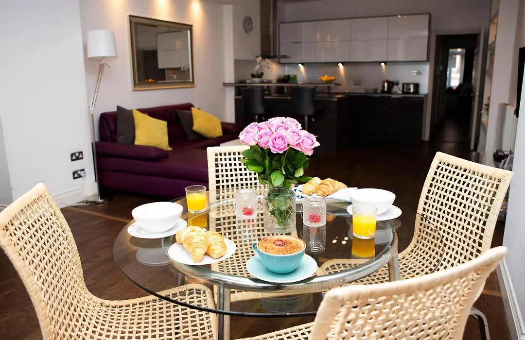 Apt 1, Trafalgar Square 1St Floor By Indigo Flats-1