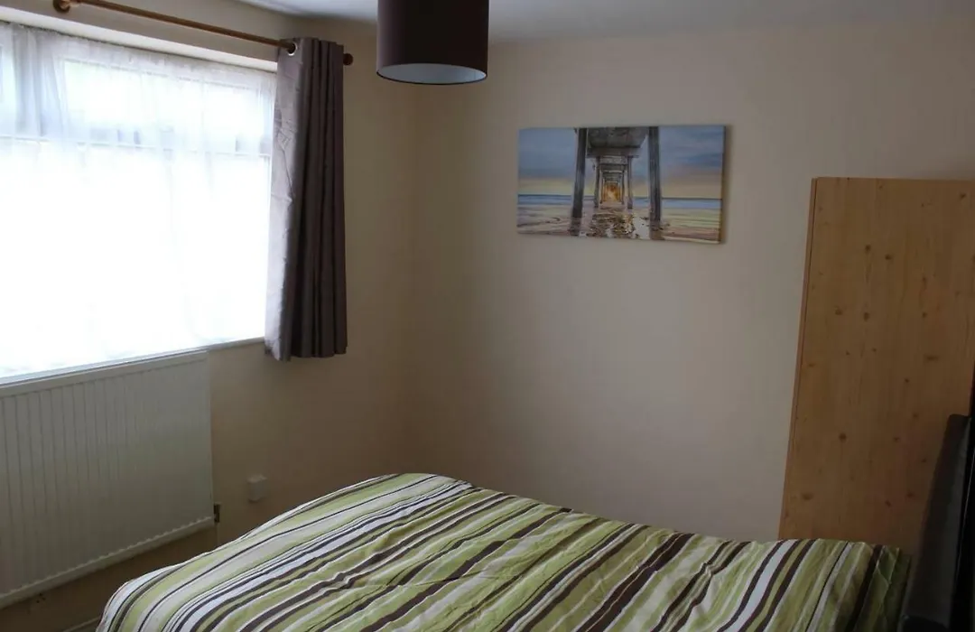 25 Idmiston Road-1