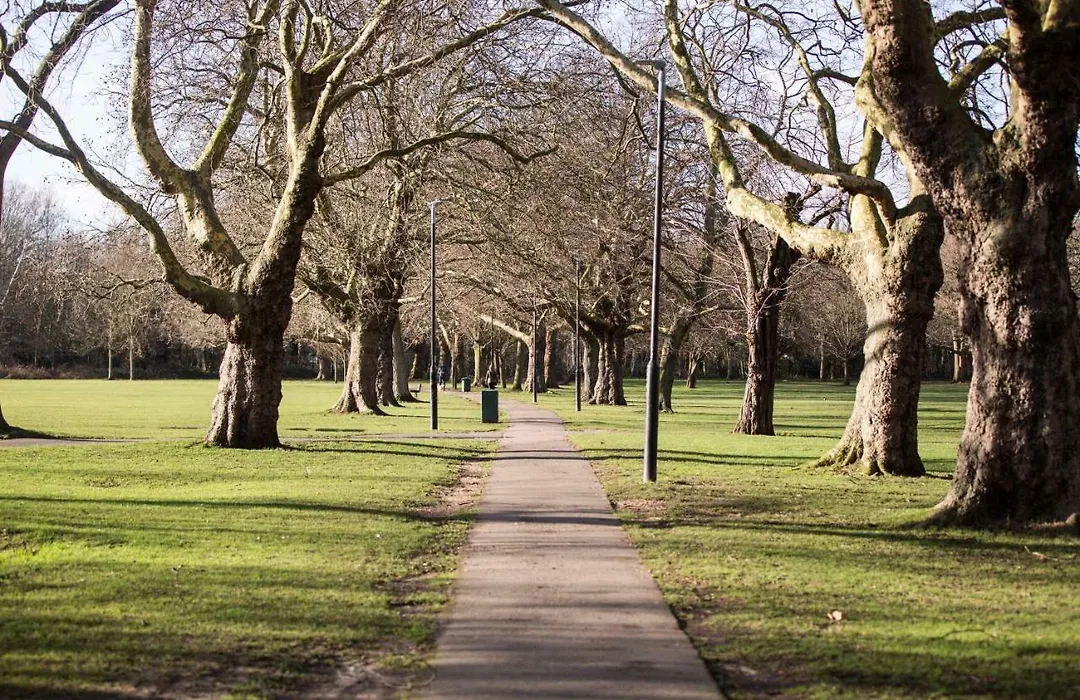 Absolute Clapham-1