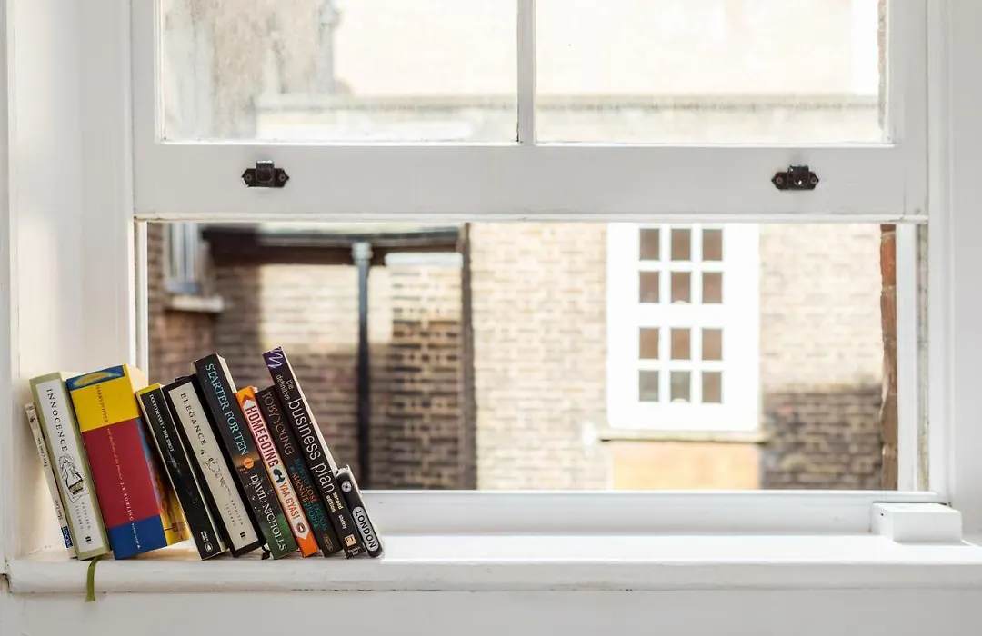 Beautiful Pied-A-Terre To Explore London-1