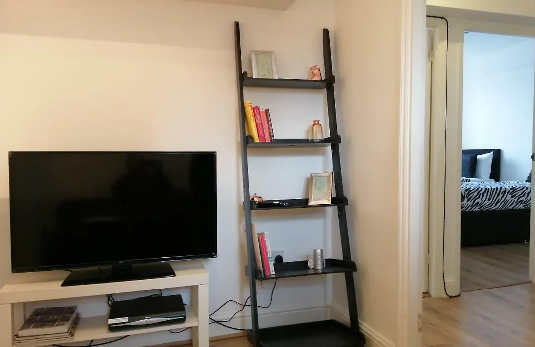 Dream Time Apartments-Aqua Suite-1