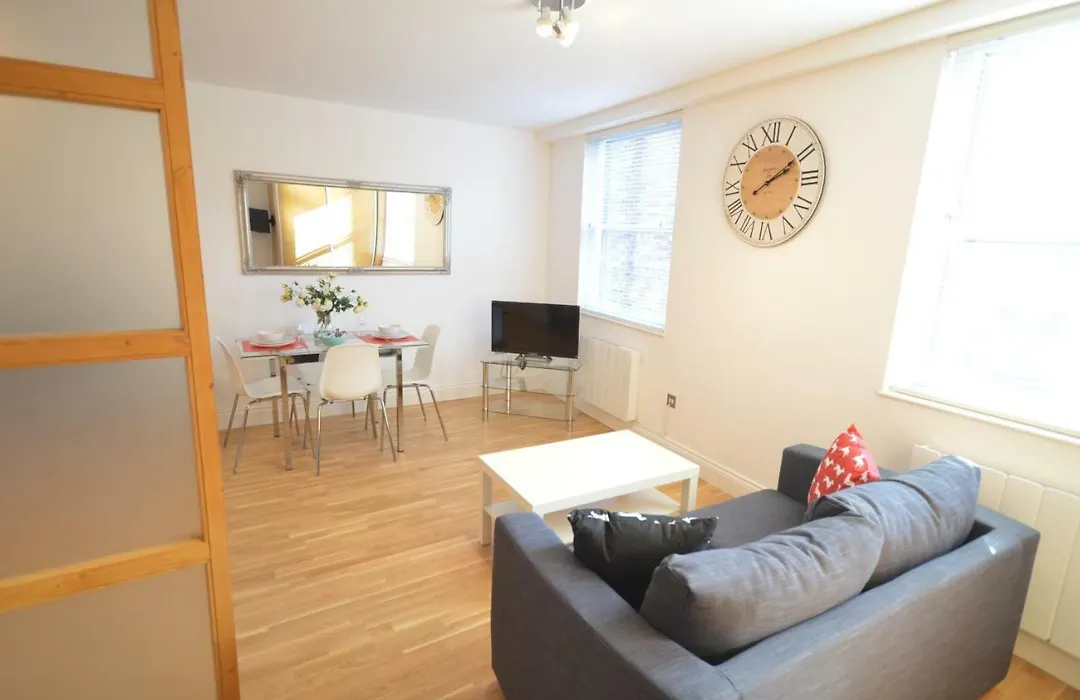3B Soho Studios 3Rd Floor By Indigo Flats-1