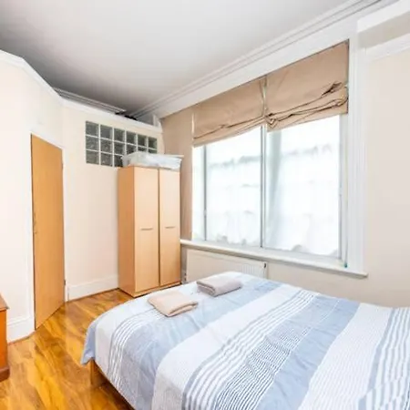 London Kensington & Chelsea 2 Bed Zone 1 Aprt-2