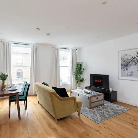 London City Apartments - Luxury And Spacious Apartment With Balcony-2