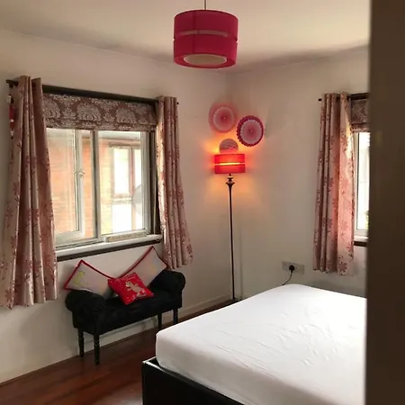 Spacious House 15Min To Canary Wharf/O2/Excel/Central London-2