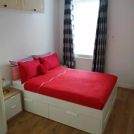 Dream Time Apartments-Aqua Suite-2
