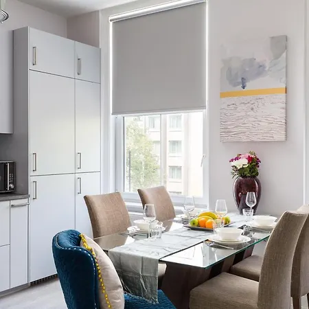 Cromwell Road Apartments-2