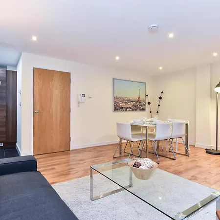 London Bridge Central Apartments-3