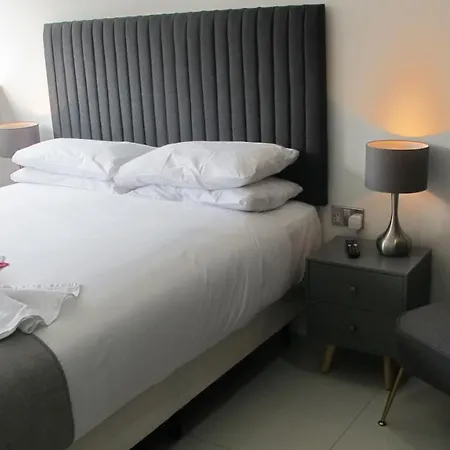 Bloomsbury Apartments-2