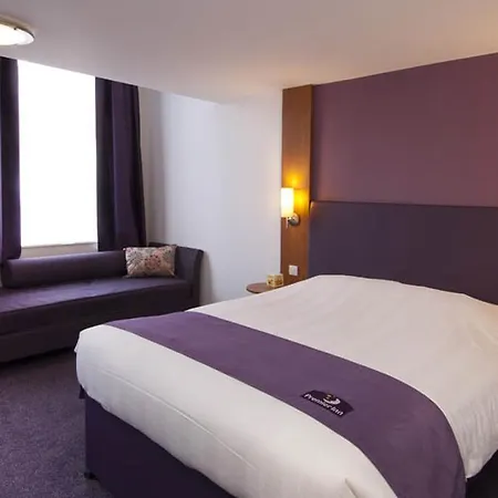 Premier Inn London Kensington-2