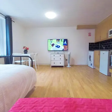 Luna 218 flat 3 at Marble Arch-3