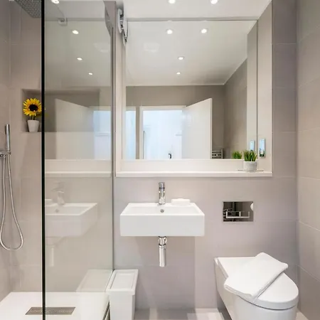 Aval Splendid Apartment Near Vauxhall Tube-3