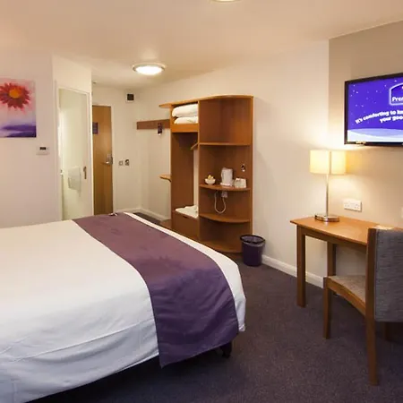 Premier Inn London Hanger Lane-3