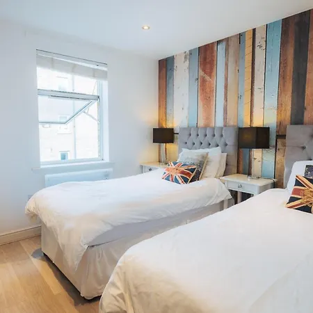 Beautiful Central Family Apartment For 6-3