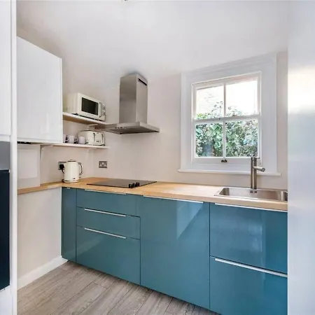 Luxury Fulham Flat With 5* Touches Nr River Thames-2