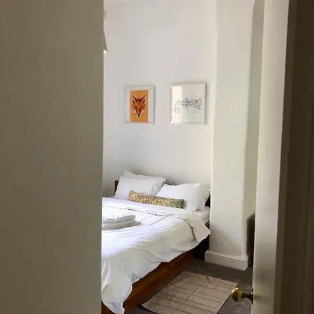 Olympia W14 Two-Bedroom Apartment-3