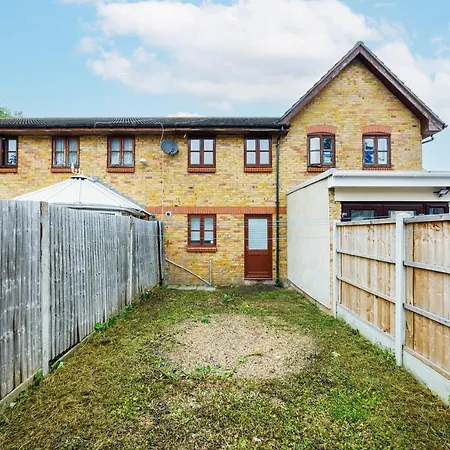 Cosy 2 Bed House W Parking Nr Excel Docklands-3