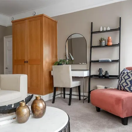 5 Doughty Street - Urban Apartments-2