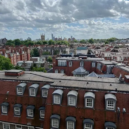 Super Located Studio In South Ken At Chelsea Cloister-3