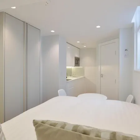 Stayprime Kensington Serviced Apartments-3