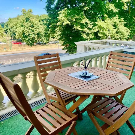 Large 2 Beds Flat Overlooking Clapham Common Park-2