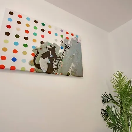 Flat C, Old Street-2