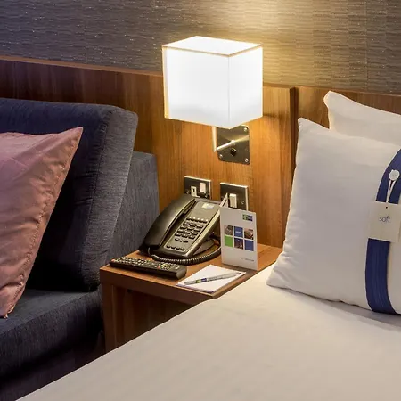 Holiday Inn Express Earls Court By Ihg-3