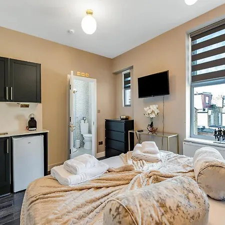 Elegant Studio - Perfect For Explorers-2