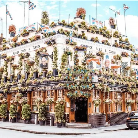 Notting Hill Apartment | Portobello Road, Hyde Park & Tube-2