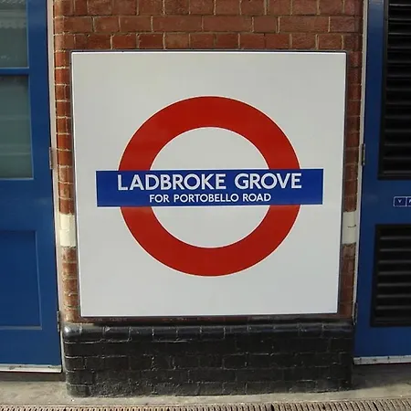 Stunning 2 Bed Flat In Ladbroke Grove-2