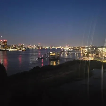 Stunning 3 Double Bedroom Apt In Greenwich Near O2-2