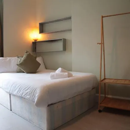 Cosy Chic Studio In King'S Cross-2