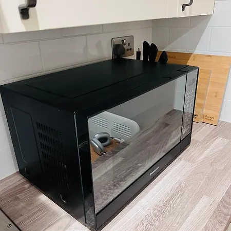 Premium Studio Flat 02 In Central London-3