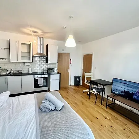 Se4, Self Contained Studio Flat.-3