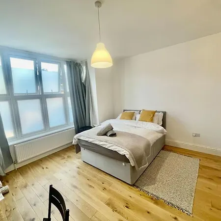 Se4, Self Contained Studio Flat.-2