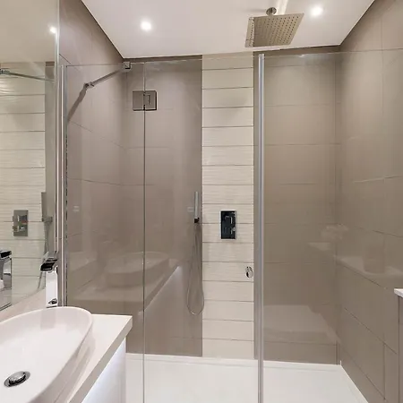 Amazing South Kensington Flat-3