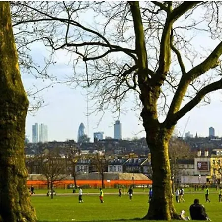 Victorian Functional Accommodation 5Min Walk From Tufnell Park-3