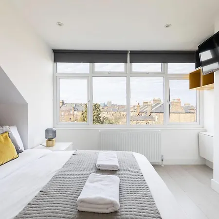 Anson Hotel Modern And Spacious Loft Suite-2