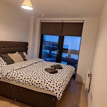 Amazing Apartment Moments Away From The Heart Of London-2