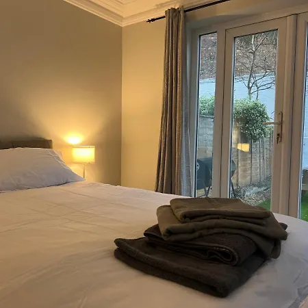 Lovely 2-Bedroom Victorian Flats-2