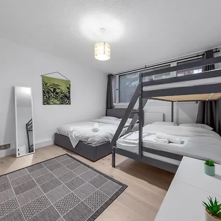 Sleep14 In Victoria London 43Vpr-2