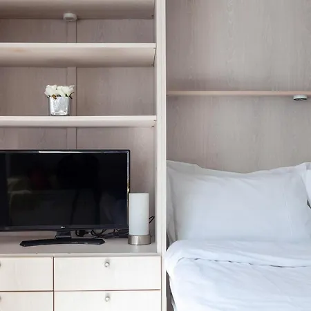 Bright Studio Flat In The Heart Of Marylebone-3
